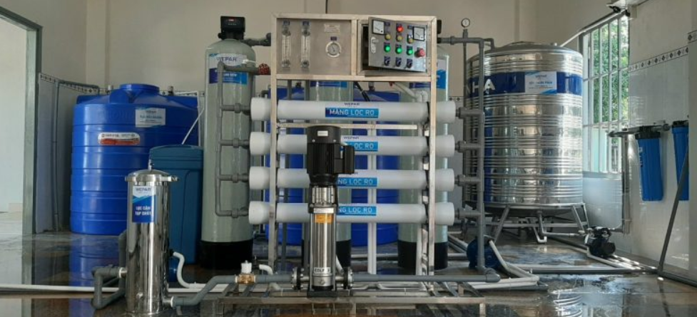 Sử dụng máy lọc nước chuyên dụng để xử lý nước ngầm